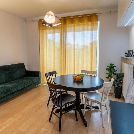 First -- Green Zoliborz Apartment 2 Varsovie Extérieur photo