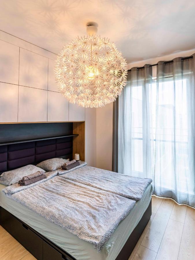 First -- Green Zoliborz Apartment 2 Varsovie Extérieur photo